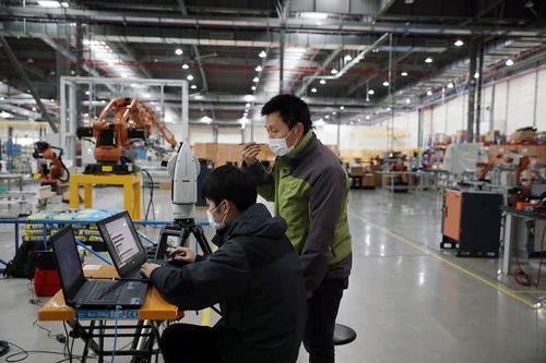 智能科技助力復(fù)蘇 上海企業(yè)機(jī)器人自生產(chǎn)，加速?gòu)?fù)工彌補(bǔ)疫情影響